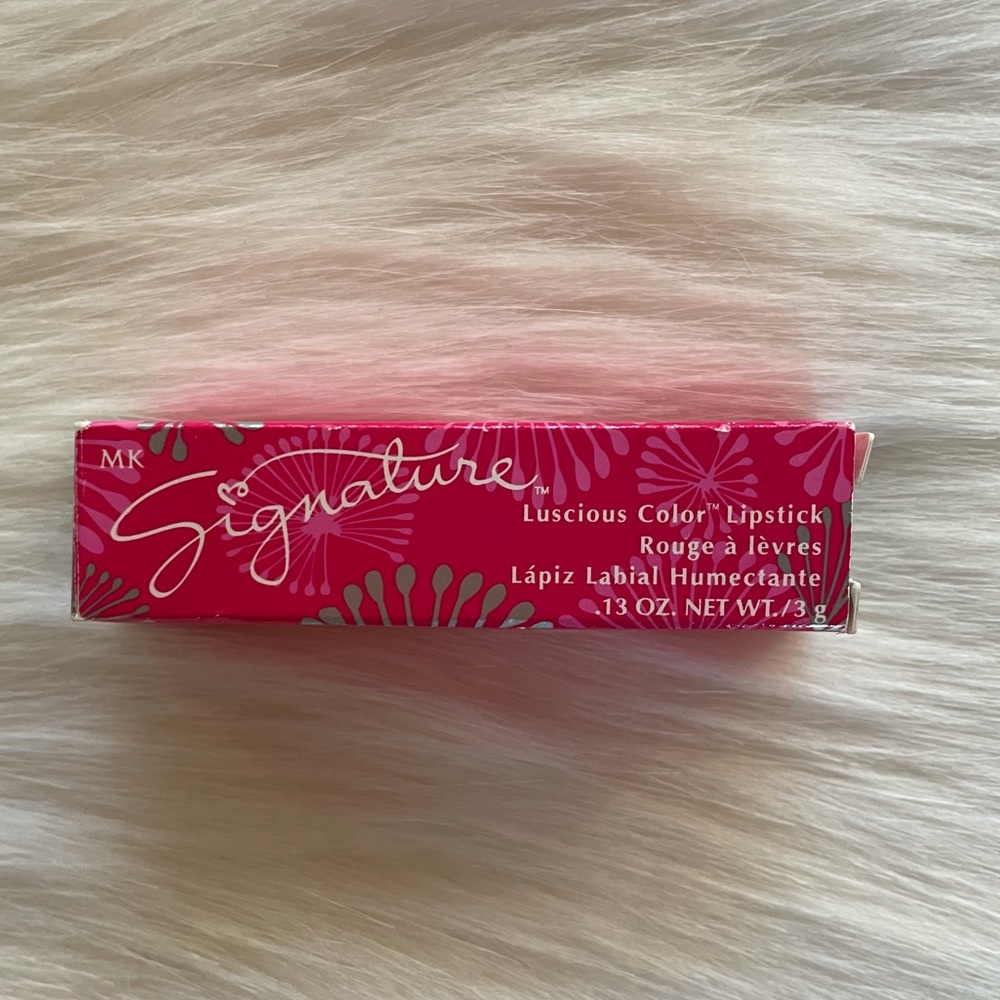 Mary Kay Signature Lipstick